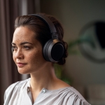 TP Vision stellt neue Kopfhörer und Soundbars der Marke Philips Fidelio vor