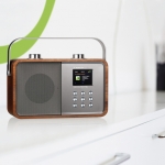 ALBRECHT Audio präsentiert sein neuestes DAB+/UKW-Radio im Retro-Design