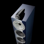 Bowers & Wilkins 705 und 702 Signature jetzt auch in Midnight Blue Metallic erhältlich