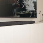 Denon präsentiert neue Soundbar DHT-S217 mit integrierten Subwoofern