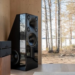 Genelec stellte 8381-Lautsprechersystem auf der HIGH END in München vor