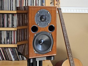 Acoustic Energy feiert 40 Jahre AE1 mit Jubiläumsedition